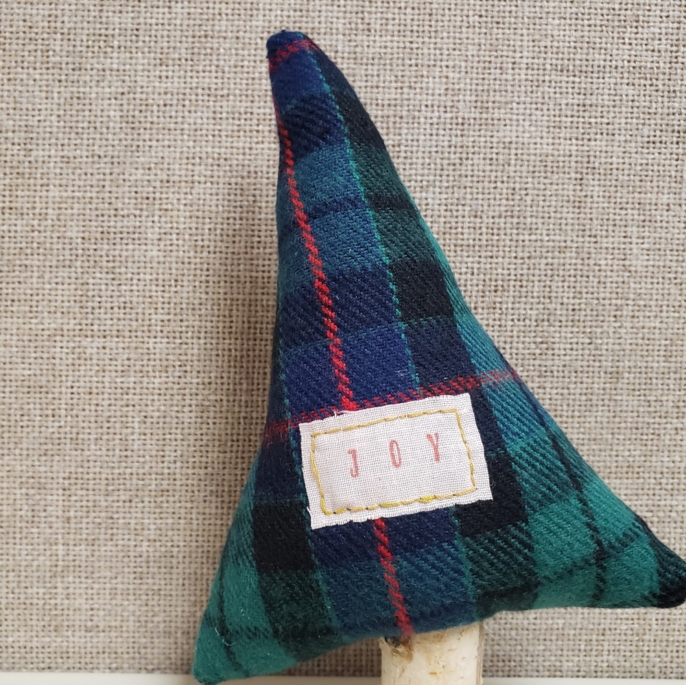 Fabric Tree - Picture 2 of 4